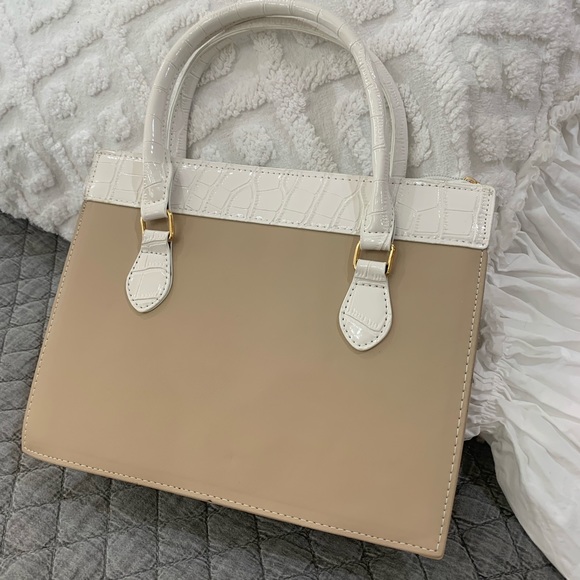 Brand new Boutique handbag - Picture 3 of 7